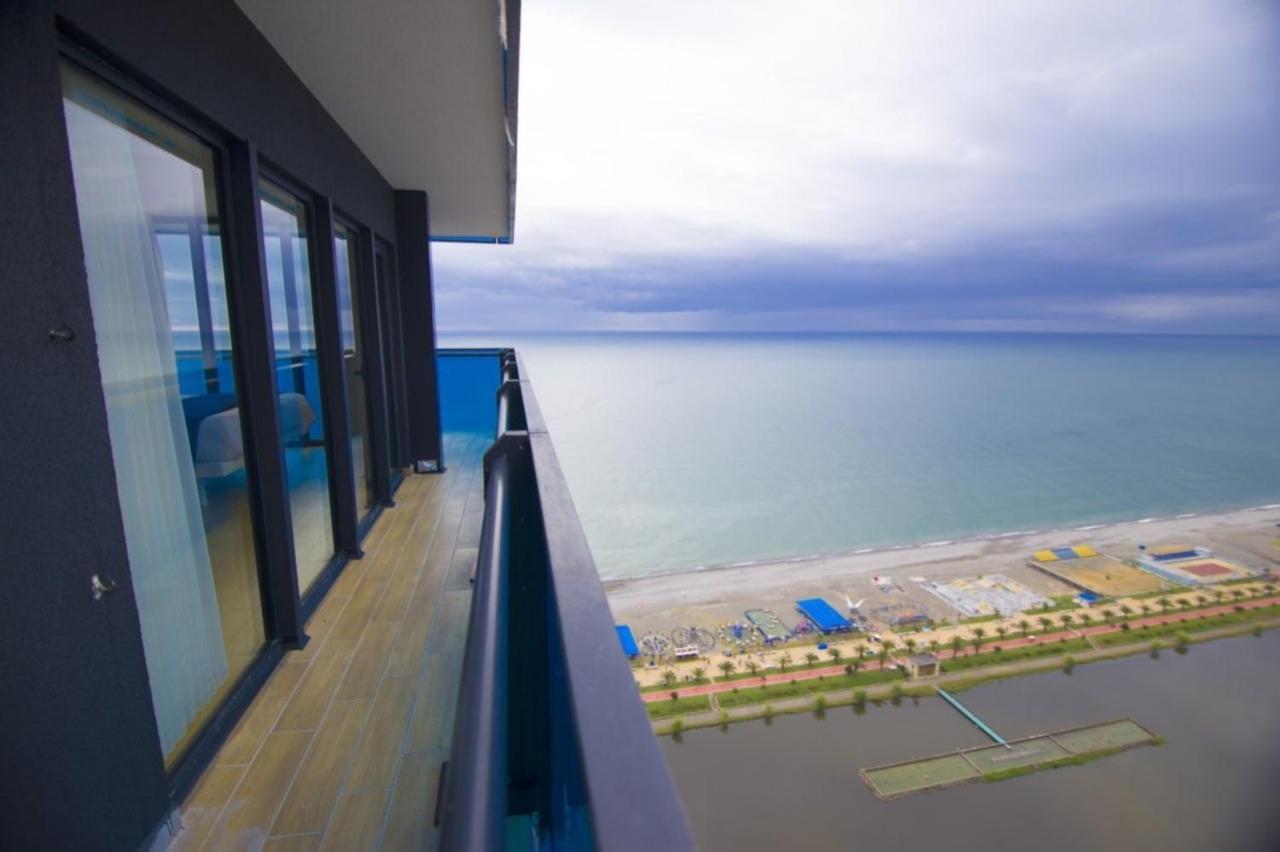 Orbi City Sea Side & Sea View Apartments Batumi Exterior photo